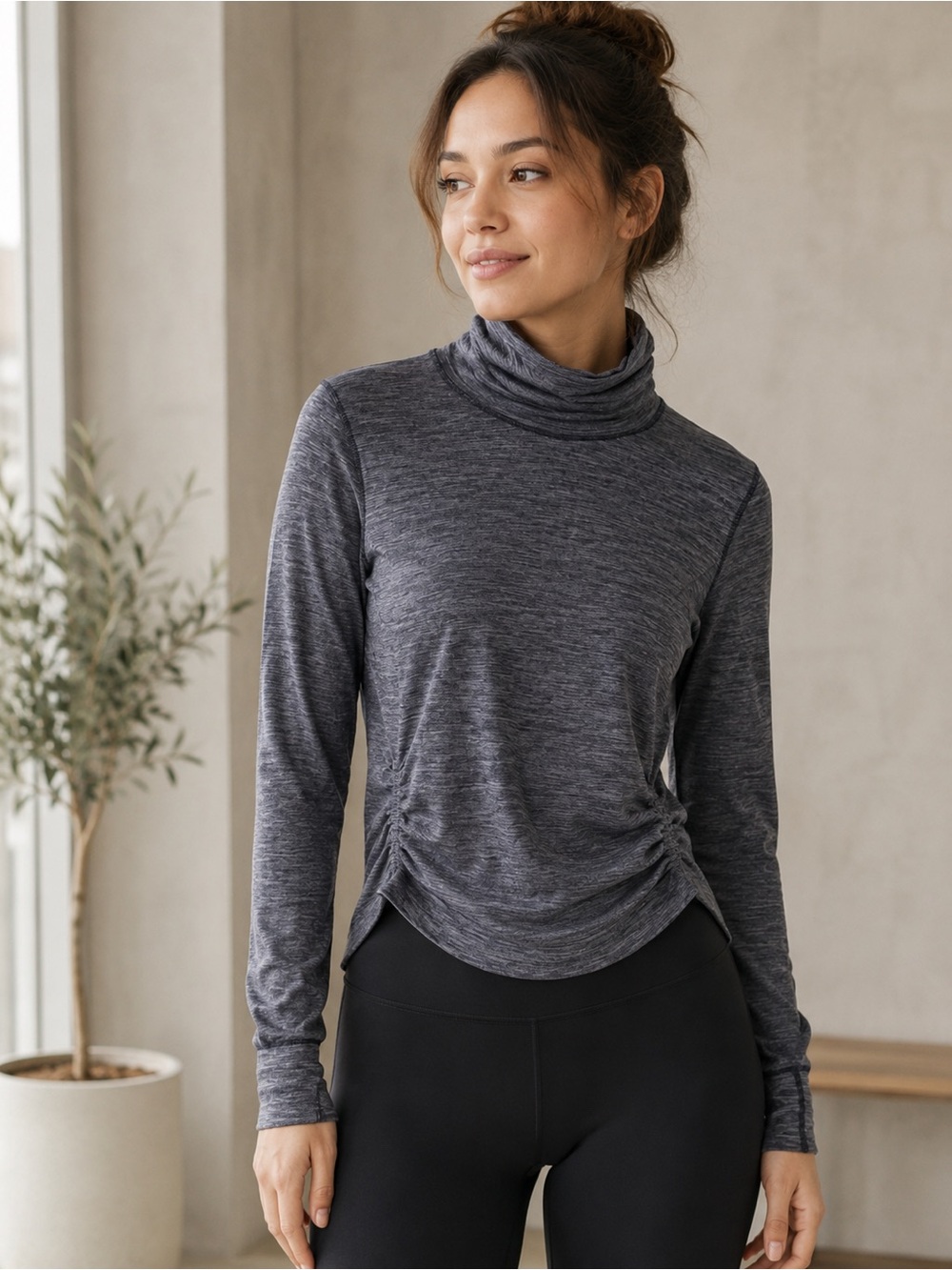 NWT Lululemon Woolly Wonder Merino Wool Turtleneck Black White Size 8